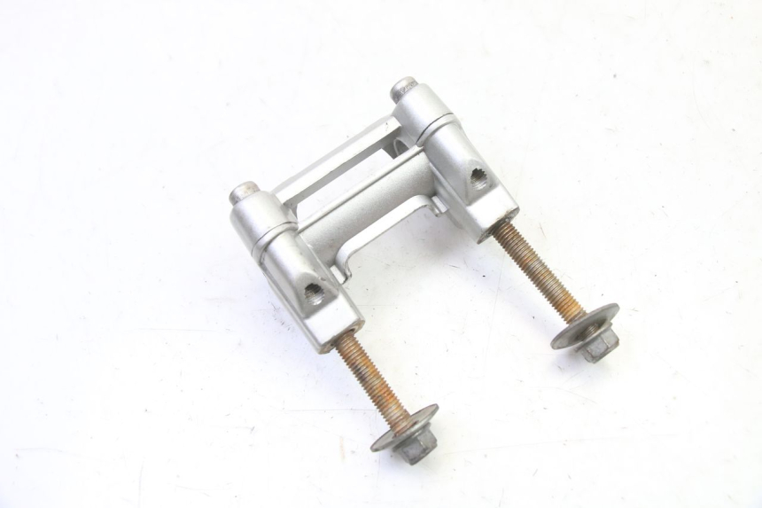 photo de PONTET DE GUIDON MAG POWER R-STREET 50 (2016 - 2025) - Zoom état d’usage