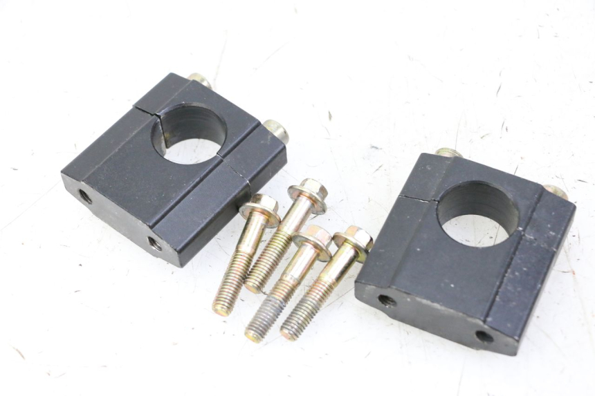 photo de PONTET DE GUIDON APOLLO RFZ 125 - Vue principale