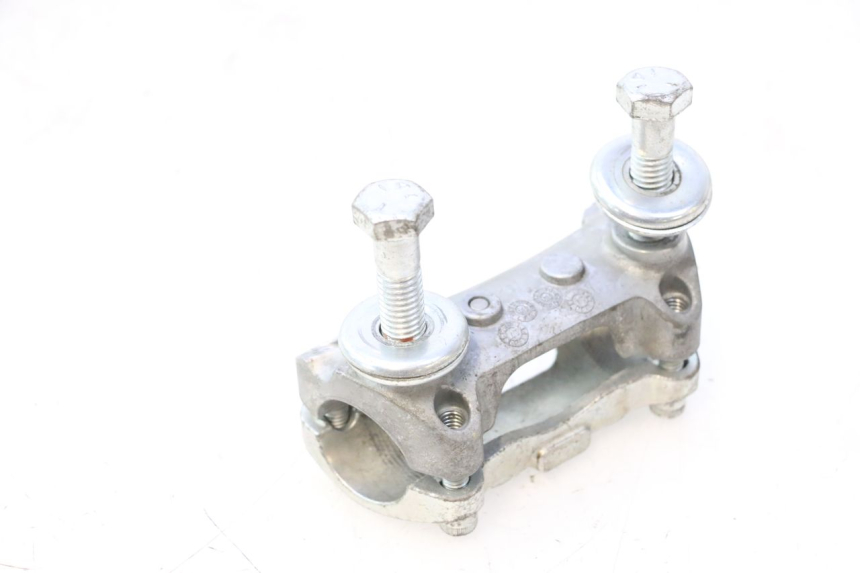 photo de PONTET DE GUIDON HARLEY DAVIDSON ROAD GLIDE FLTRXSE 1920 (2018 - 2022) - Points de fixation