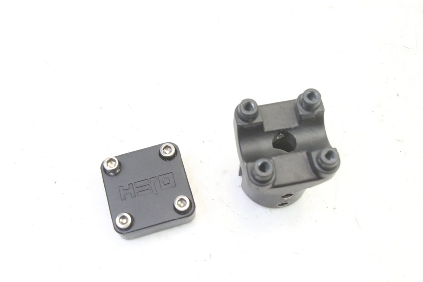 photo de PONTET DE GUIDON HERO S10 1 - Détail de la pièce