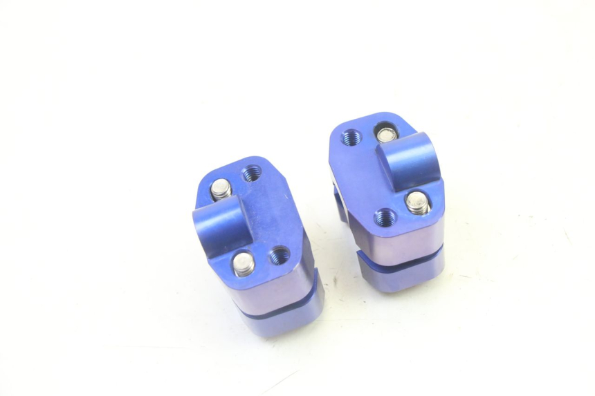 photo de PONTET DE GUIDON DERBI SENDA SM DRD 50 (2008 - 2013) - Vue d’ensemble