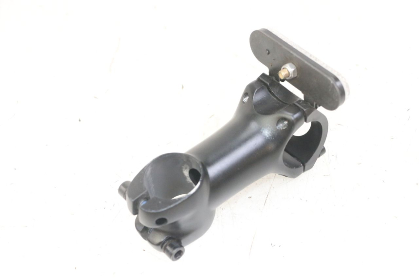 photo de PONTET DE GUIDON NAMI STELLAR 1 - Détail de la pièce