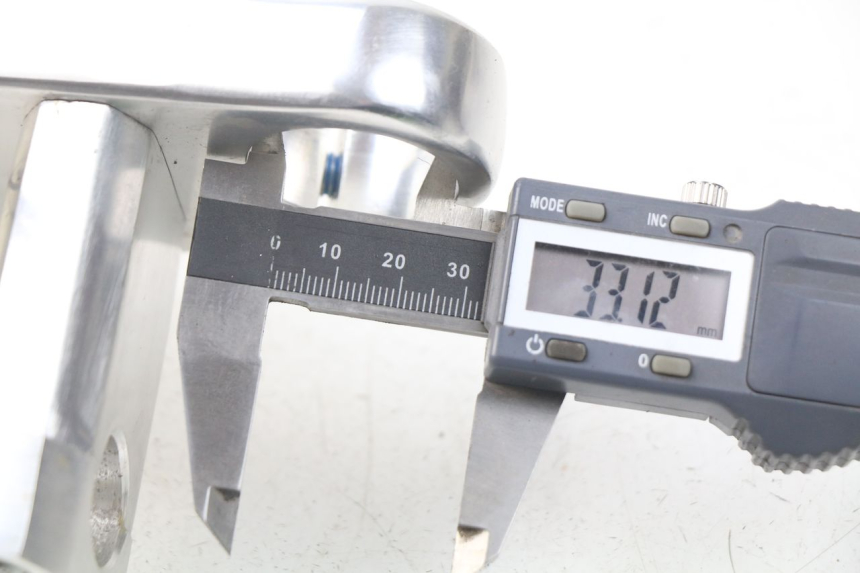 photo de PONTET DE GUIDON NITRO MOTORS STORM DIRTBIKE 110 - Zoom état d’usage