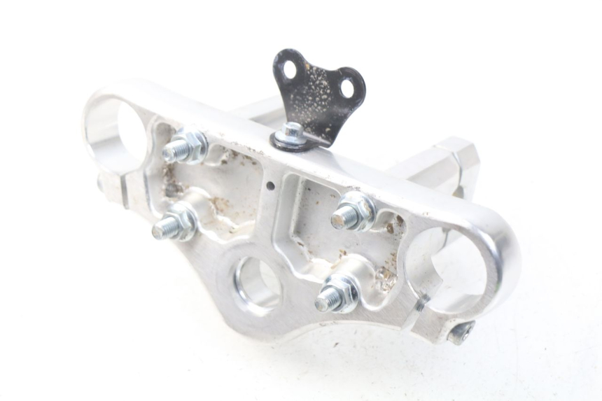 photo de PONTET DE GUIDON NITRO MOTORS STORM DIRTBIKE 110 - Gros plan technique