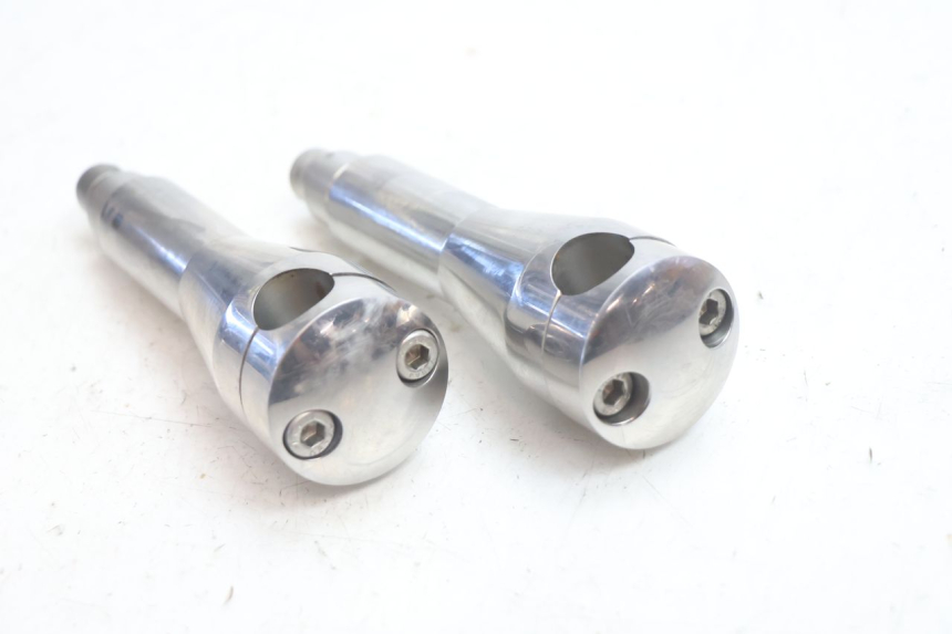 photo de PONTET DE GUIDON BOOM TRIKE FUN 500 (2004 - 2010) - Vue principale