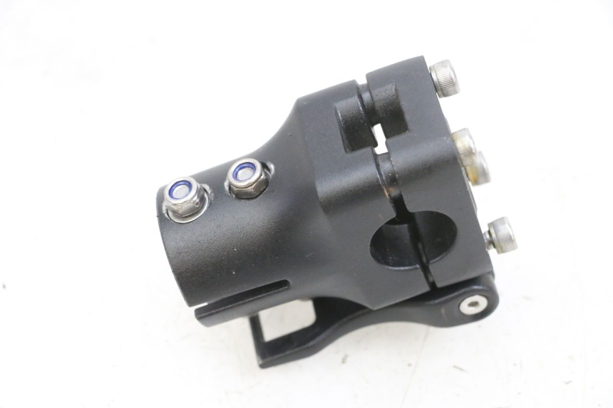 photo de PONTET DE GUIDON DUALTRON VICTOR LIMITED 1 - Autre angle de vue