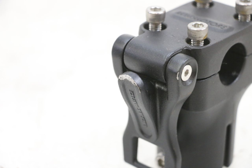 photo de PONTET DE GUIDON DUALTRON VICTOR LIMITED 1 - État de surface