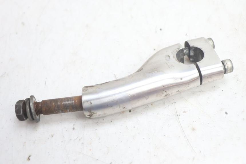 photo de PONTET DE GUIDON YAMAHA XV VIRAGO 535 (1988 - 2004) - Points de fixation