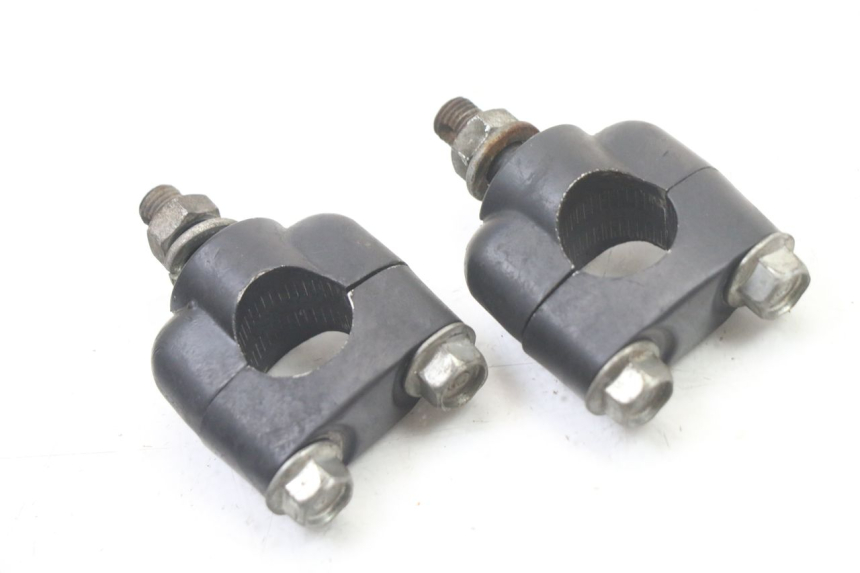 photo de PONTET DE GUIDON YAMAHA SR 125 (1982 - 2003) - Vue principale