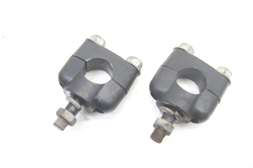 photo de PONTET DE GUIDON YAMAHA SR 125 (1982 - 2003) - Zoom état d’usage