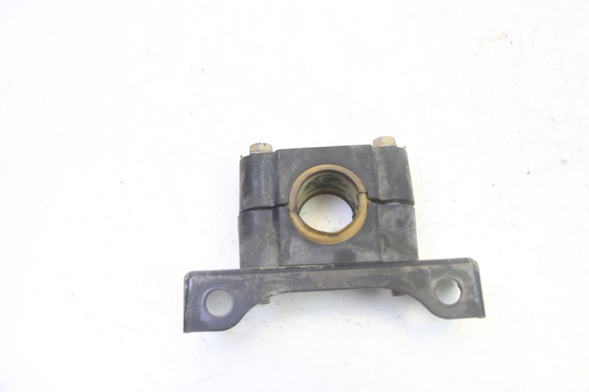 photo de PONTET DE GUIDON YAMAHA YFM GRIZZLY 550 (2008 - 2015) - Zoom état d’usage