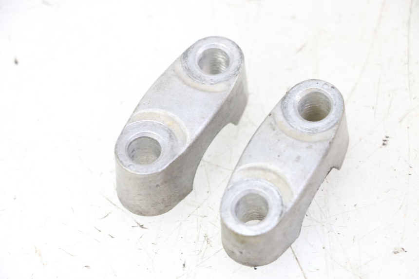 photo de PONTET DE GUIDON YAMAHA YFM R RAPTOR 250 (2008 - 2014) - Vue principale