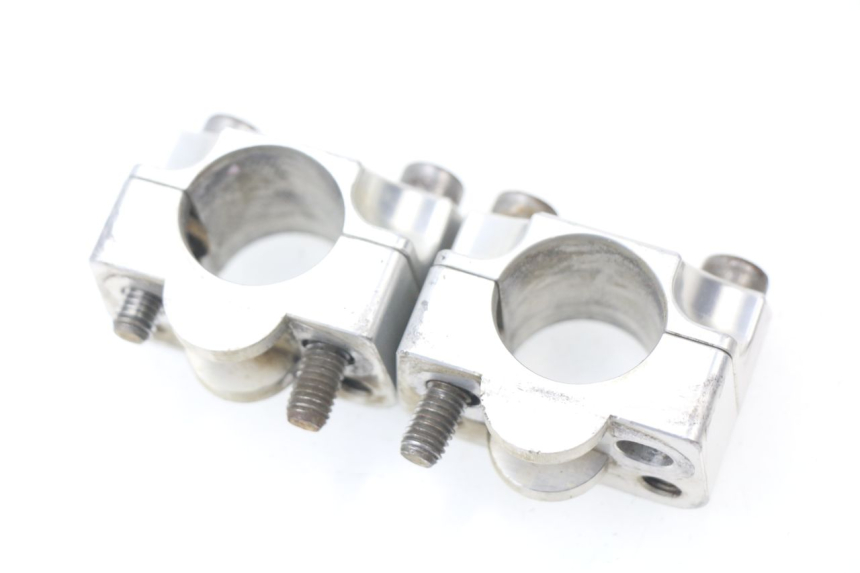 photo de PONTET DE GUIDON YAMAHA YZ 125 (1998 - 2005) - Autre angle de vue