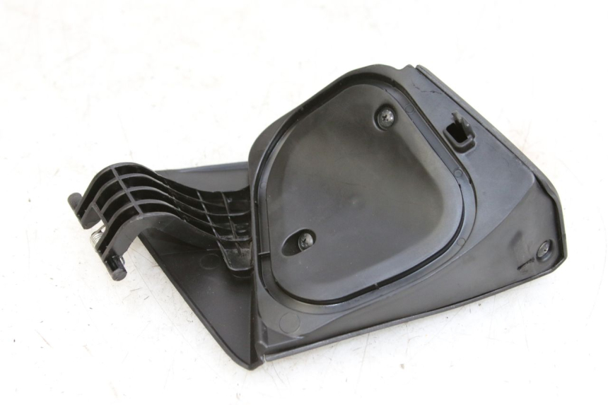 photo de PORTE AVANT GAUCHE HONDA FORZA 125 (2015 - 2016) - Détail de la pièce