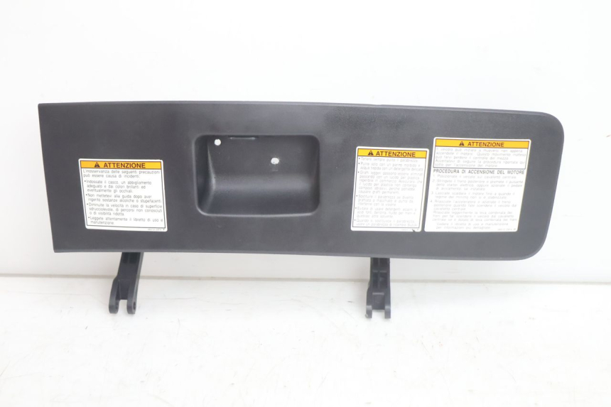 photo de PORTE BOITE A GANTS SUZUKI BURGMAN EXECUTIVE ABS 650 (2006 - 2012) - Vue principale