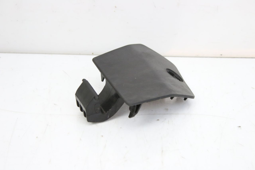 photo de PORTE BOITE A GANTS PEUGEOT CITYSTAR 50 (2013 - 2017) - Détail de la pièce
