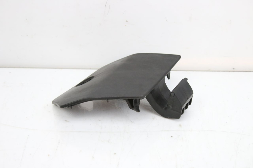 photo de PORTE BOITE A GANTS PEUGEOT CITYSTAR 50 (2013 - 2017) - Zoom état d’usage