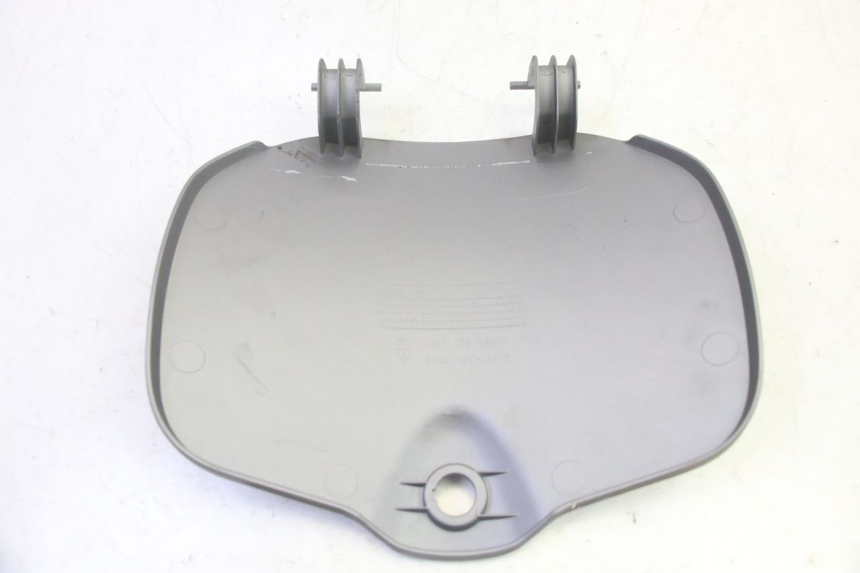 photo de PORTE BOITE A GANTS SYM FIDDLE 3 III 125 (2014 - 2020) - Vue d’ensemble