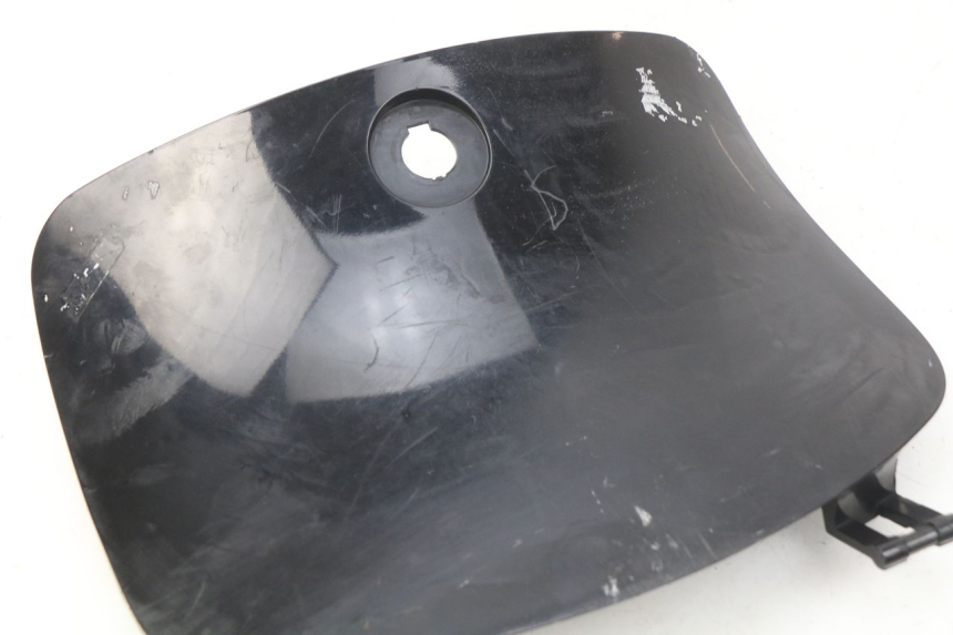 photo de PORTE BOITE A GANTS MBK FLIPPER 50 (2004 - 2012) - Détail de la pièce