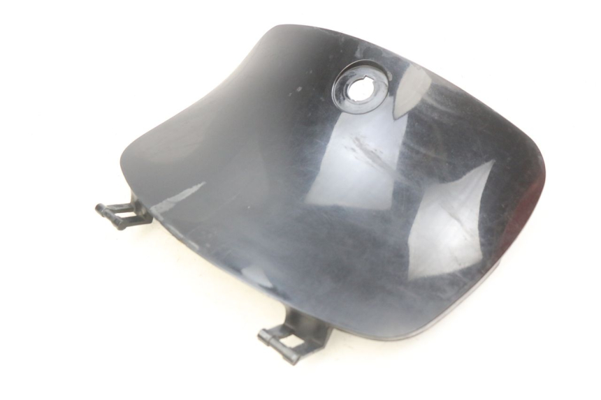 photo de PORTE BOITE A GANTS MBK FLIPPER 50 (2004 - 2012) - Détail de la pièce