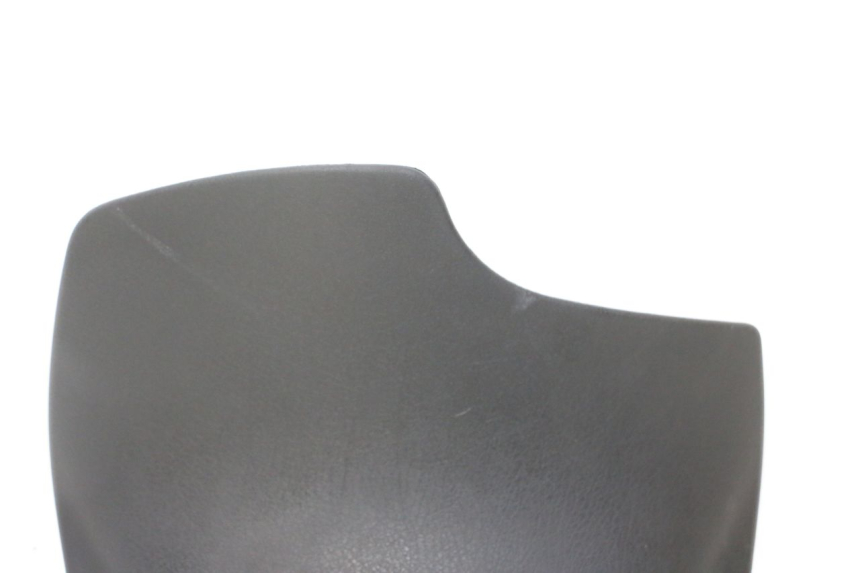 photo de PORTE BOITE A GANTS PIAGGIO FLY 2T 50 (2004 - 2017) - État de surface