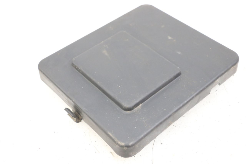 photo de PORTE BOITE A GANTS HYTRACK HY S 4X4 410 (2013 - 2016) - Zoom état d’usage