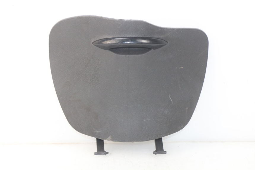 photo de PORTE BOITE A GANTS PIAGGIO LIBERTY 4T 50 (2009 - 2015) - Vue principale