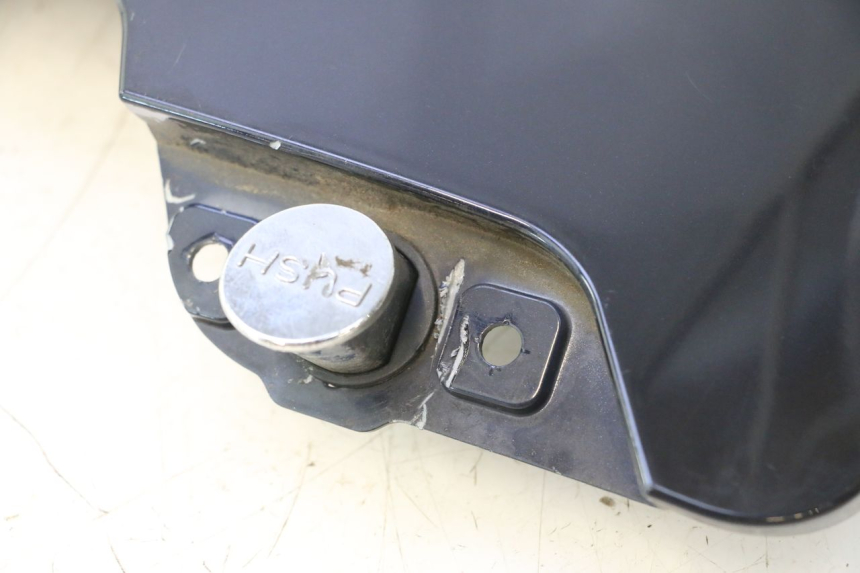 photo de PORTE BOITE A GANTS KYMCO LIKE 4T 50 (2019 - 2025) - Pièce contrôlée
