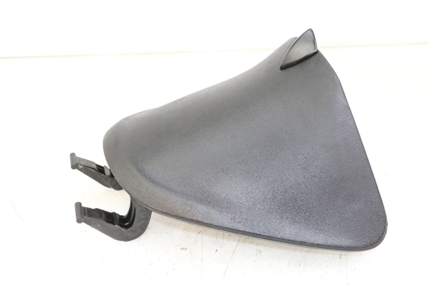 photo de PORTE BOITE A GANTS PIAGGIO LIBERTY IGET 4T 50 (2021 - 2025) - Autre angle de vue
