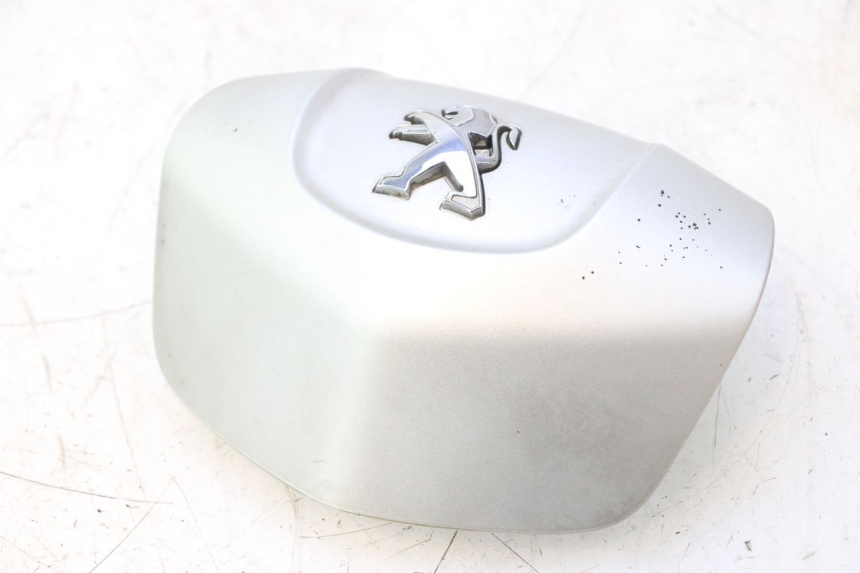 photo de PORTE BOITE A GANTS PEUGEOT SATELIS 125 (2013 - 2018) - Vue principale