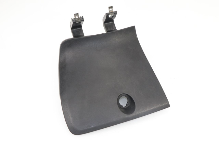 photo de PORTE BOITE A GANTS MBK SKYCRUISER 125 (2006 - 2009) - Détail de la pièce