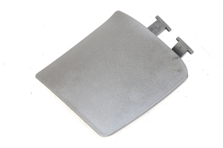 photo de PORTE BOITE A GANTS APRILIA SR MOTARD 50 (2012 - 2018) - Vue principale