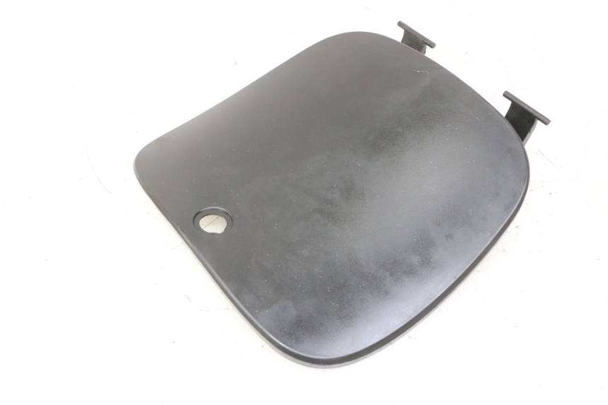 photo de PORTE BOITE A GANTS PEUGEOT TWEET PRO CARGO 50 (2018 - 2022) - Zoom état d’usage