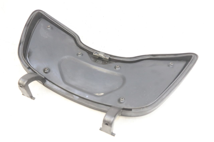 photo de PORTE BOITE A GANTS PIAGGIO X9 EVOLUTION 125 (2003 - 2007) - Gros plan technique