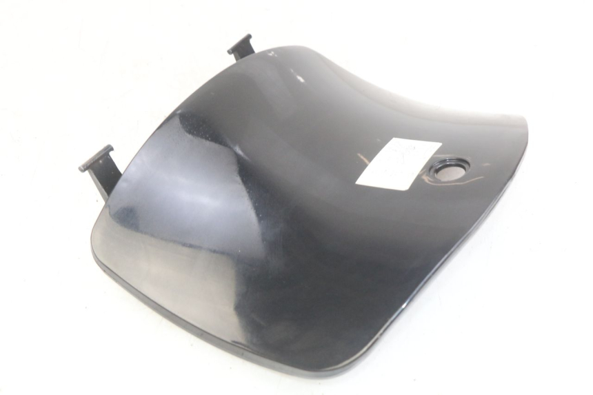 photo de PORTE BOITE A GANTS YIYING YY125T 125 (2006 - 2014) - Vue d’ensemble