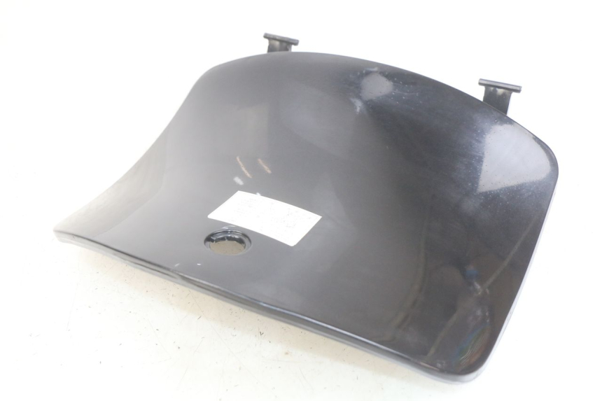 photo de PORTE BOITE A GANTS YIYING YY125T 125 (2006 - 2014) - Points de fixation