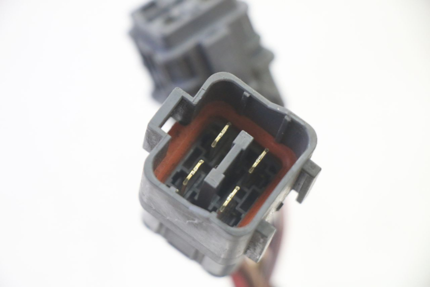 photo de PORTE FUSIBLE QUADRO 4 4D 350 (2015 - 2018) - Points de fixation