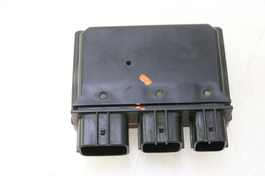photo de PORTE FUSIBLE KAWASAKI ER-6 ER6 N 650 (2005 - 2009) - Gros plan technique