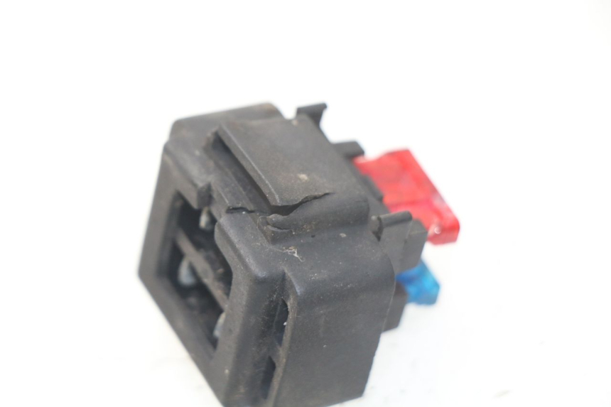 photo de PORTE FUSIBLE YAMAHA FJR ABS 1300 (2006 - 2012) - Détail de la pièce