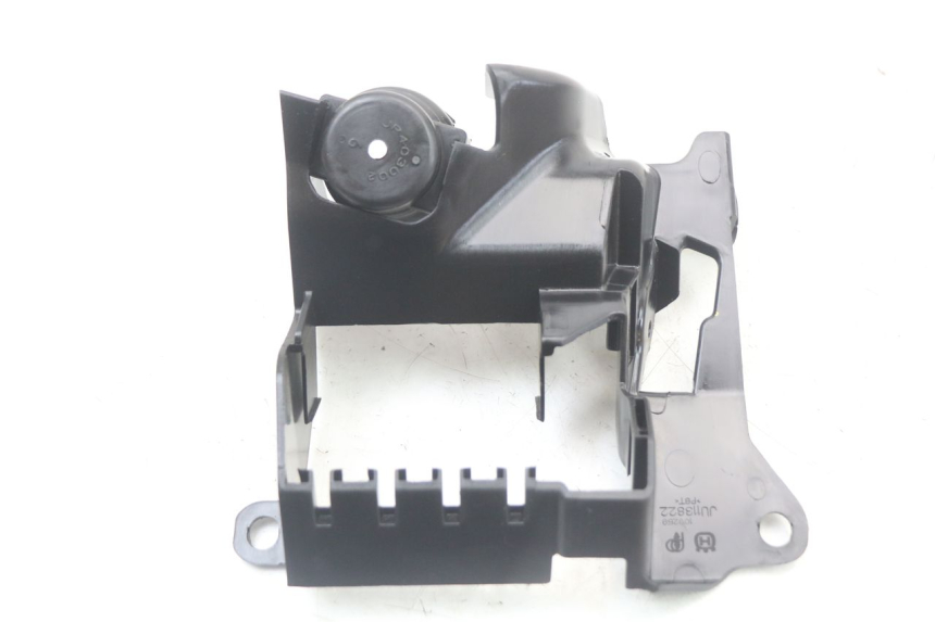 photo de PORTE FUSIBLE HUSQVARNA SVARTPILEN 401 (2018 - 2023) - Détail de la pièce