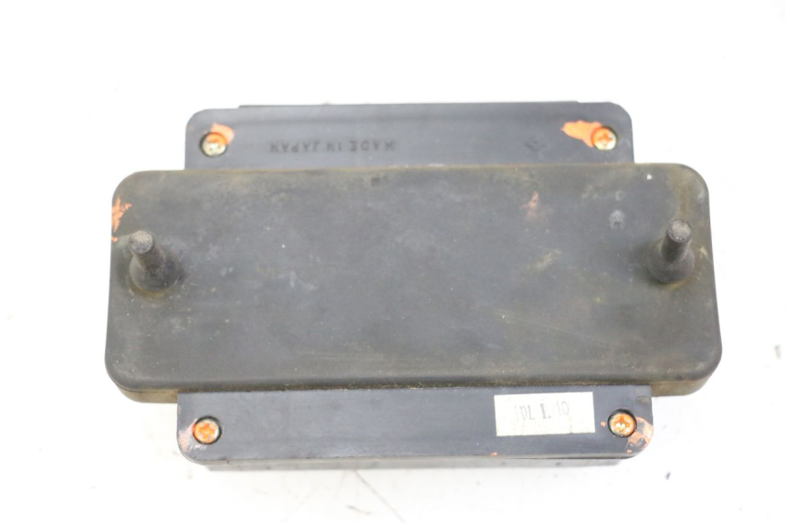 photo de PORTE FUSIBLE KAWASAKI ZR7 ZR-7 S 750 (1999 - 2004) - Détail de la pièce