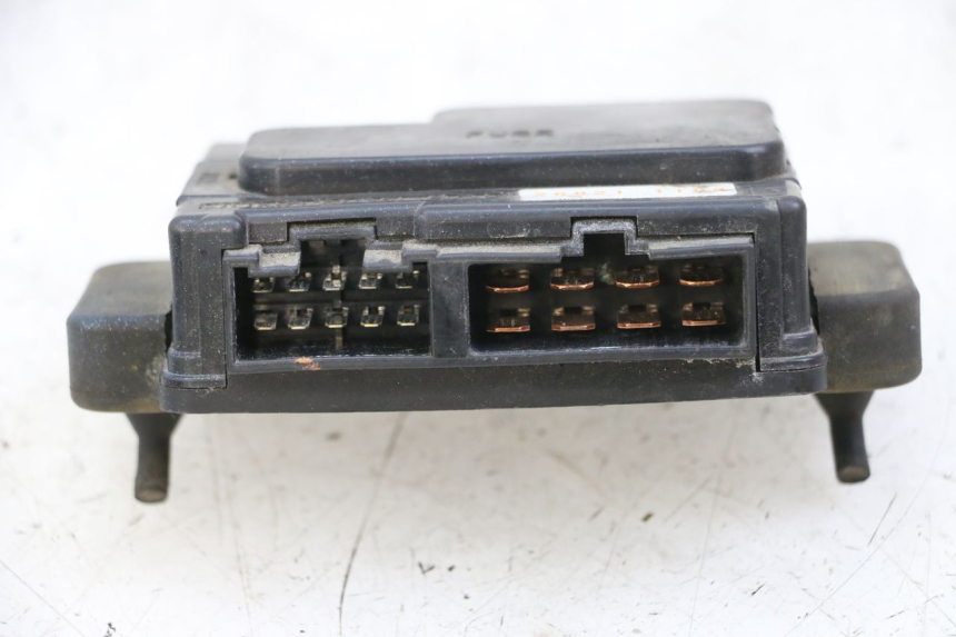 photo de PORTE FUSIBLE KAWASAKI ZR7 ZR-7 S 750 (1999 - 2004) - Autre angle de vue