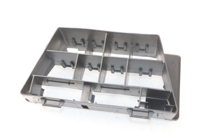 photo de PORTE FUSIBLE BMW R GS 1150 (1999 - 2004) - Autre angle de vue