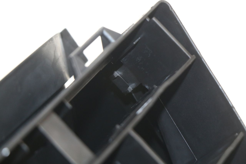 photo de PORTE FUSIBLE BMW R RT ABS 1150 (2000 - 2004) - Autre angle de vue