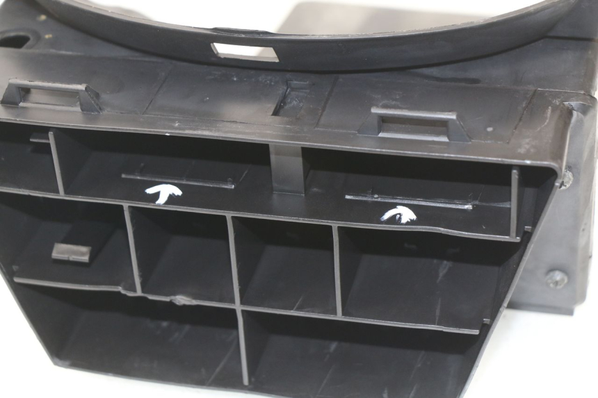 photo de PORTE FUSIBLE BMW R RT ABS 1150 (2000 - 2004) - Gros plan technique