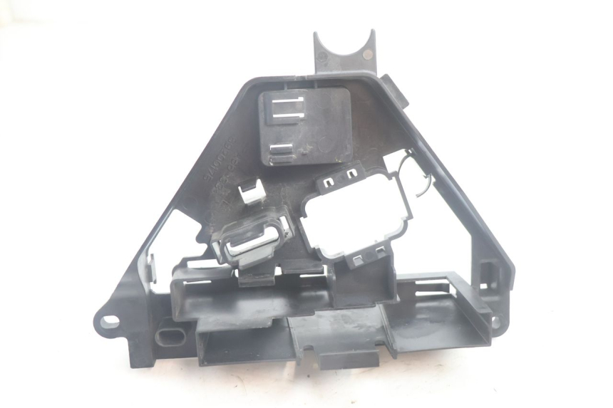 photo de PORTE FUSIBLE HARLEY DAVIDSON ROAD GLIDE FLTRXSE 1920 (2018 - 2022) - Zoom état d’usage
