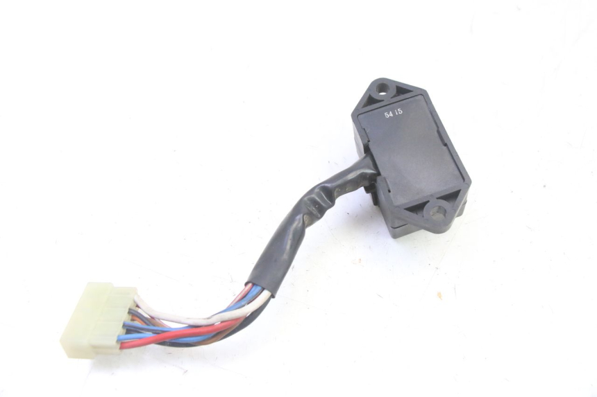 photo de PORTE FUSIBLE TRIUMPH SPRINT 900 (1995 - 1998) - Gros plan technique