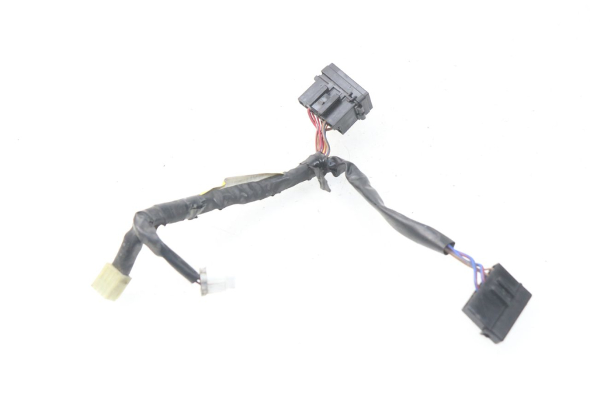 photo de PORTE FUSIBLE YAMAHA XP T-MAX TMAX ABS 500 (2004 - 2007) - Gros plan technique