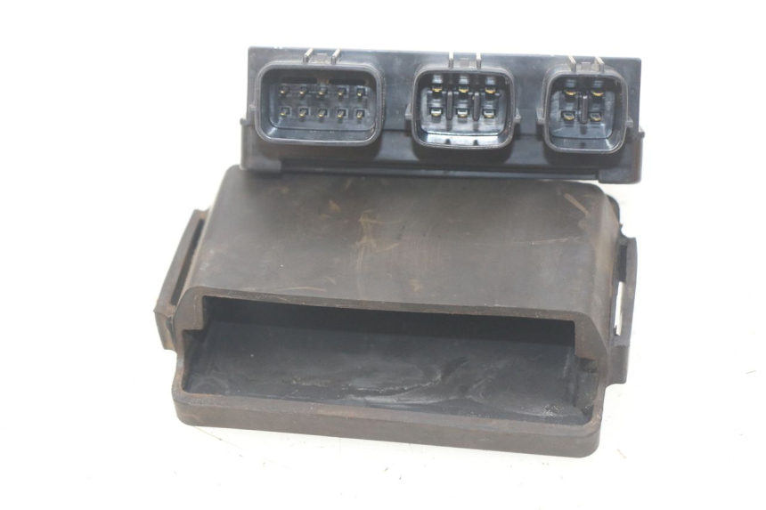 photo de PORTE FUSIBLE KAWASAKI Z 650 (2016 - 2019) - Autre angle de vue