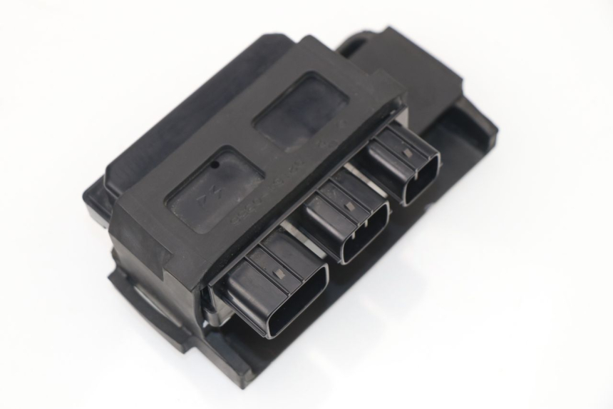 photo de PORTE FUSIBLE KAWASAKI Z800 Z ABS 800 (2013 - 2017) - Gros plan technique